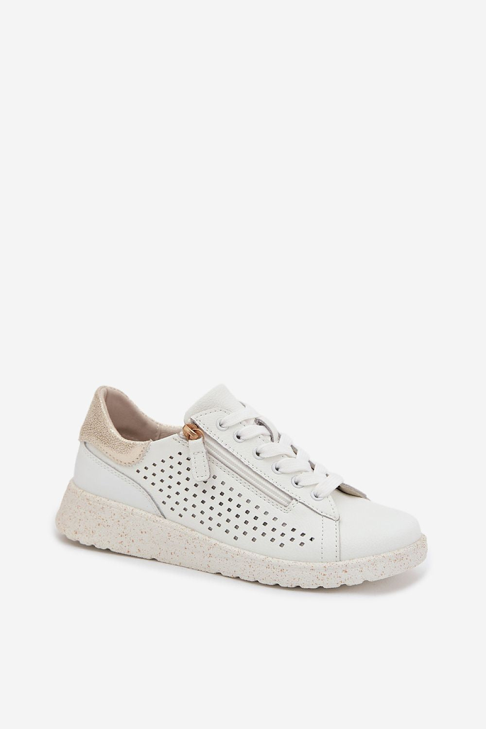  Half shoes model 225102 Step in style 