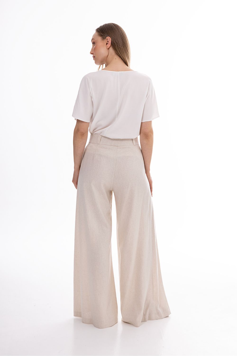  Women trousers model 225301 awama 