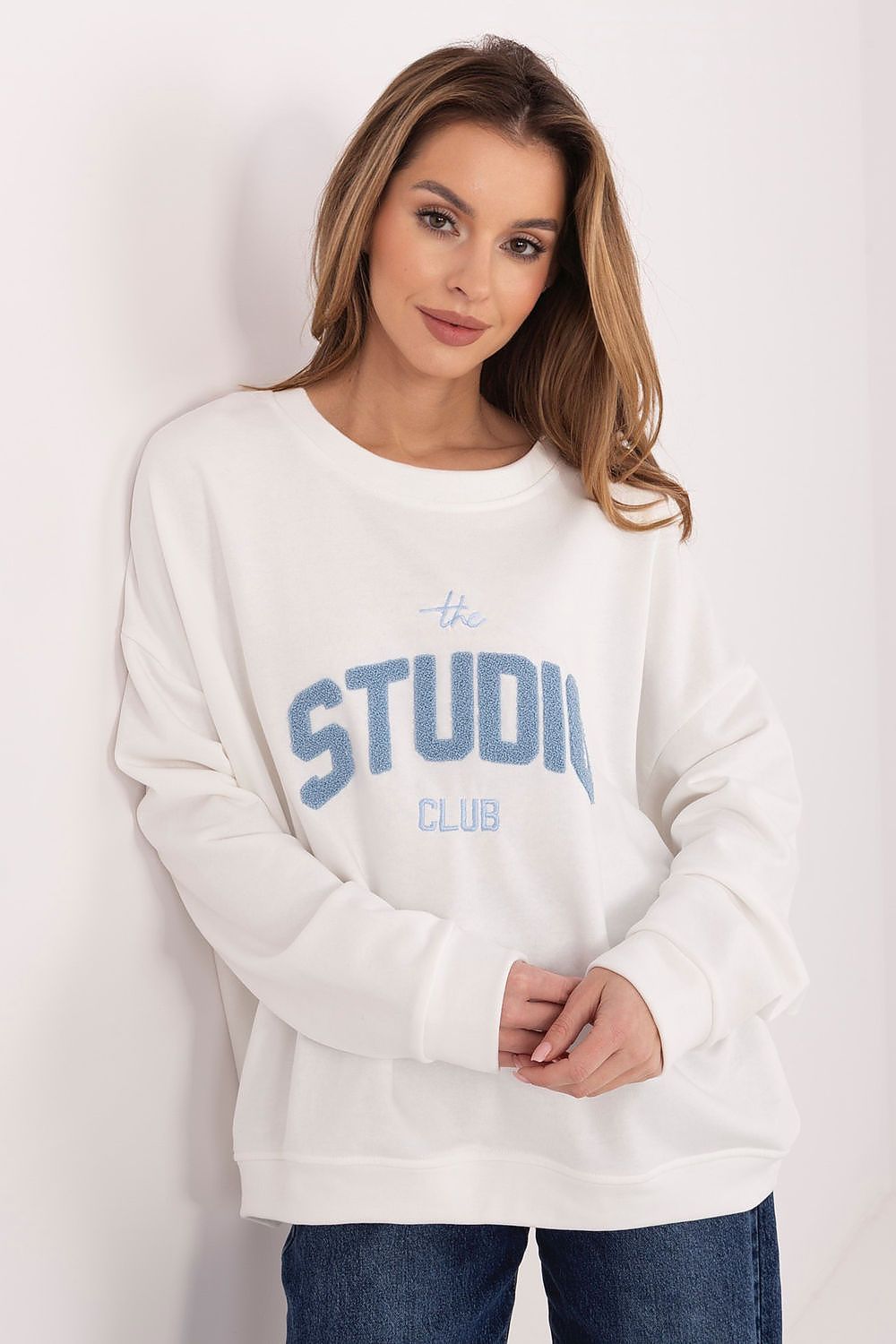  Sweatshirt model 225472 Relevance 
