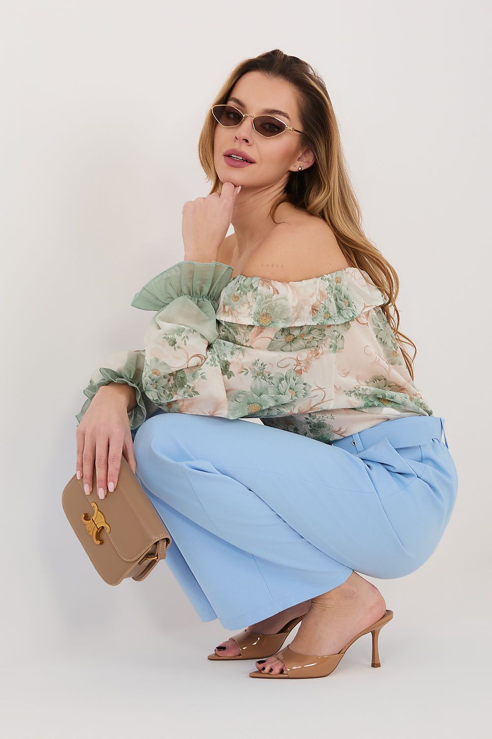  Women trousers model 225876 Rue Paris 