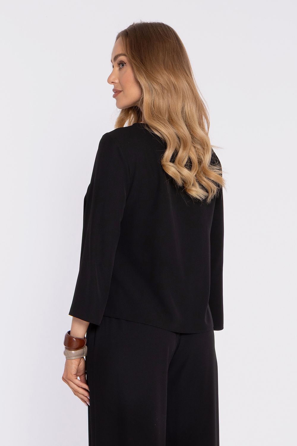  Blouse model 225930 Moe 