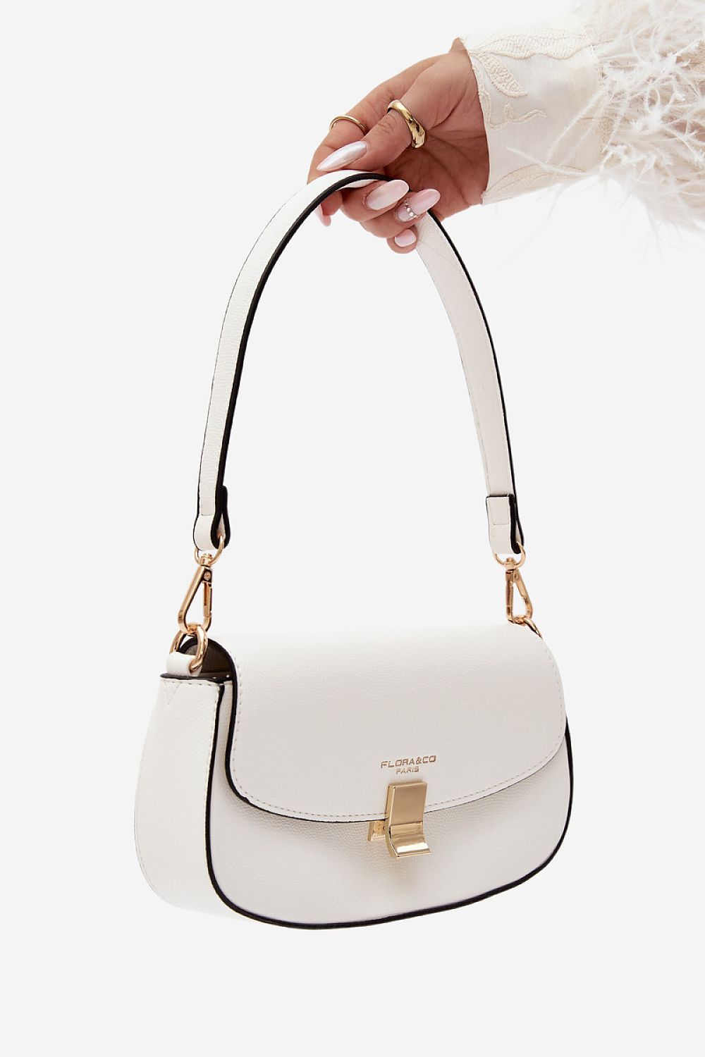  Everyday handbag model 230540 Step in style 