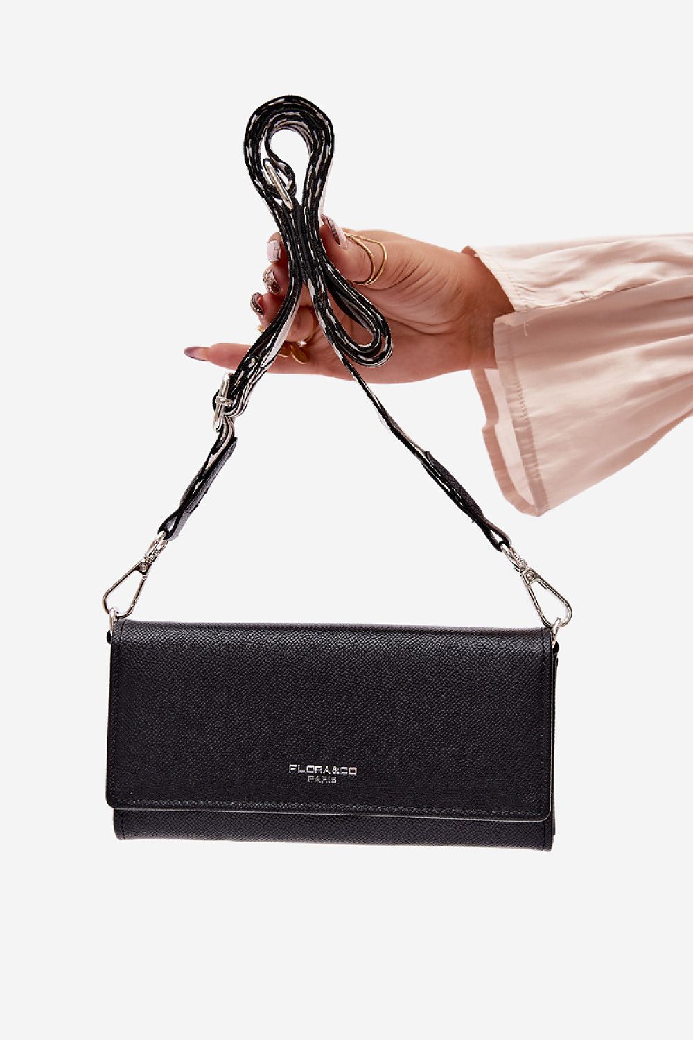  Everyday handbag model 230549 Step in style 