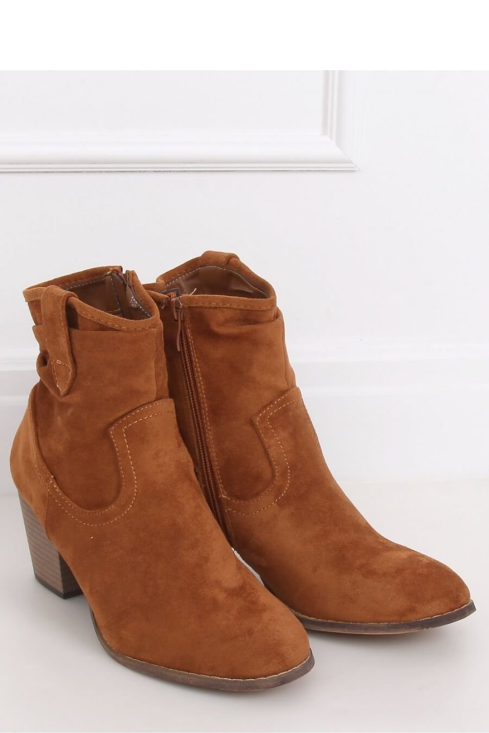 Heel boots model 146807 Inello