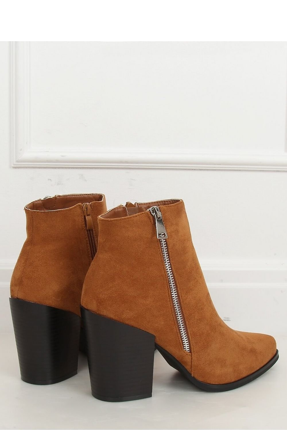 Heel boots model 148671 Inello