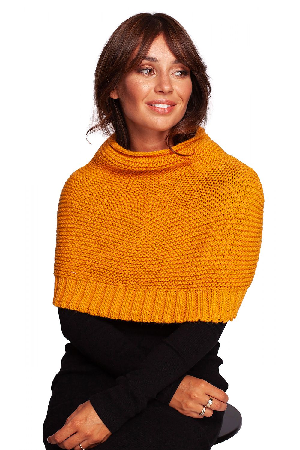  Infinity Scarf model 171227 BE Knit 