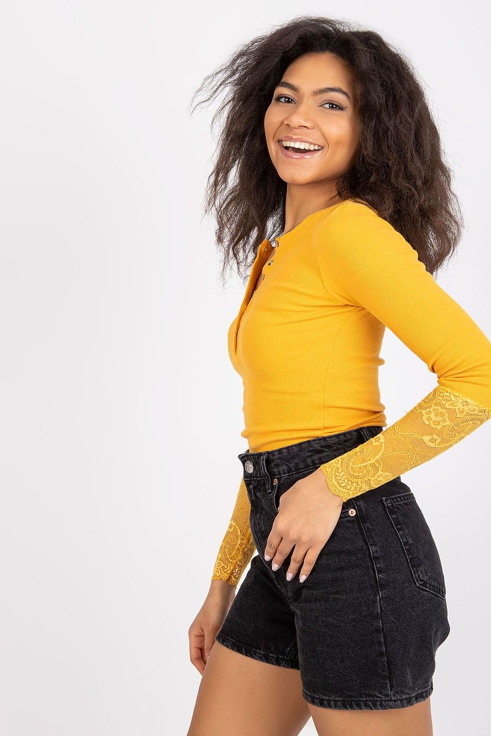 Blouse model 180885 Rue Paris