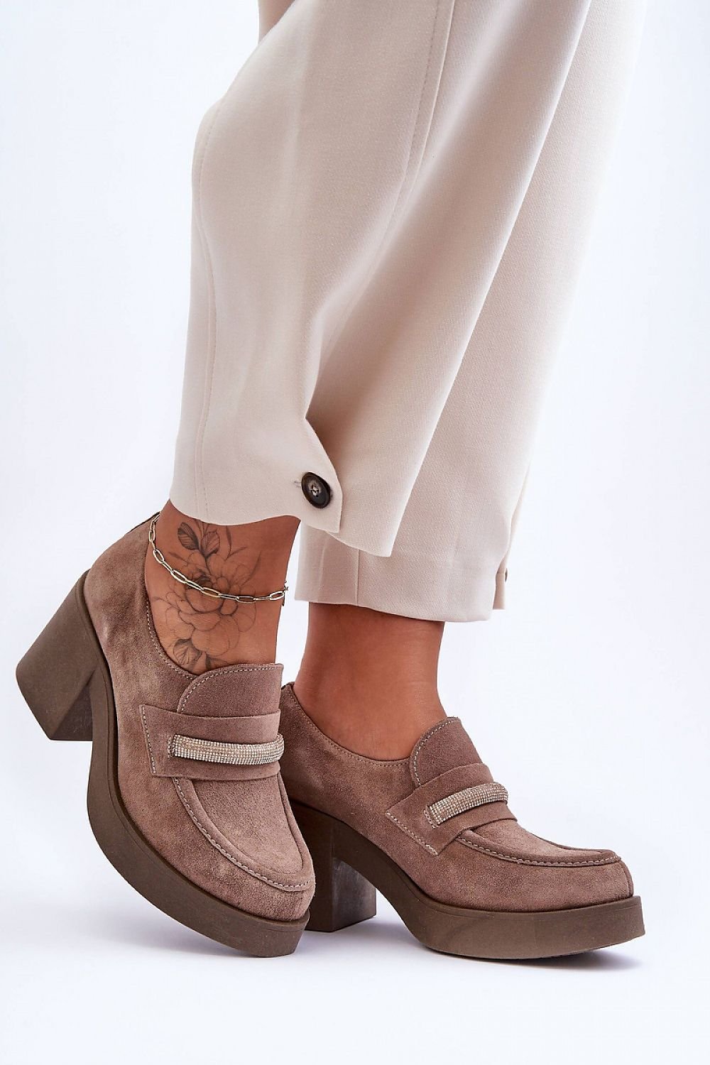 Heeled low shoes model 183964 Step in style