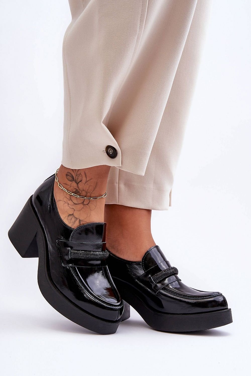 Heeled low shoes model 183964 Step in style