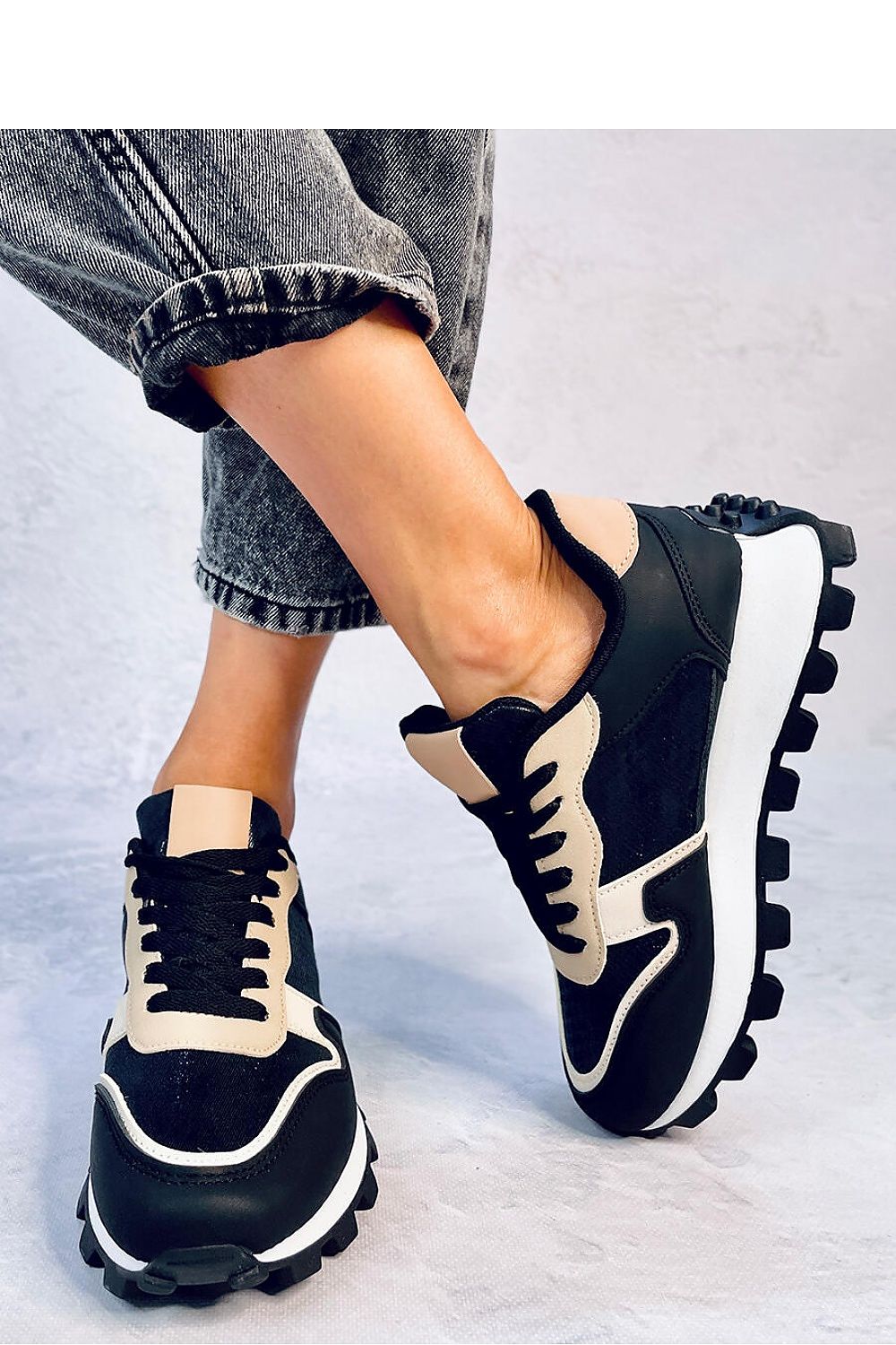 Sport Shoes model 184364 Inello