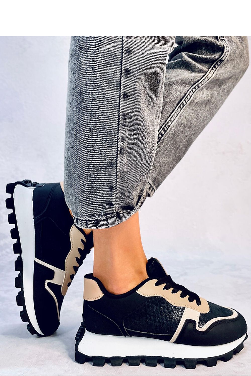 Sport Shoes model 184364 Inello