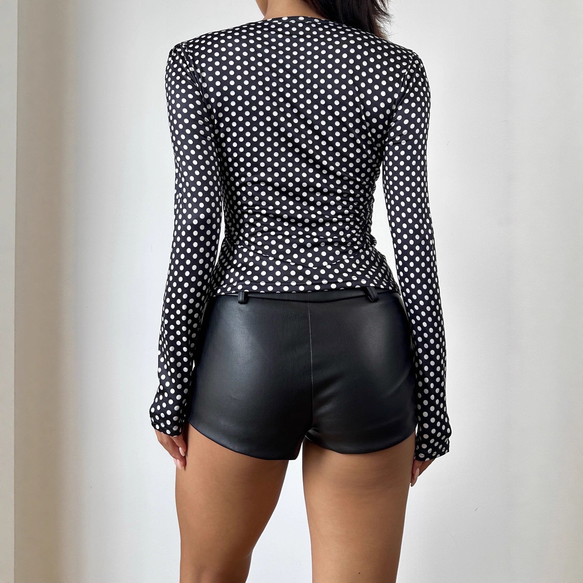 Cute V-neck Casual Bottoming Top For Women