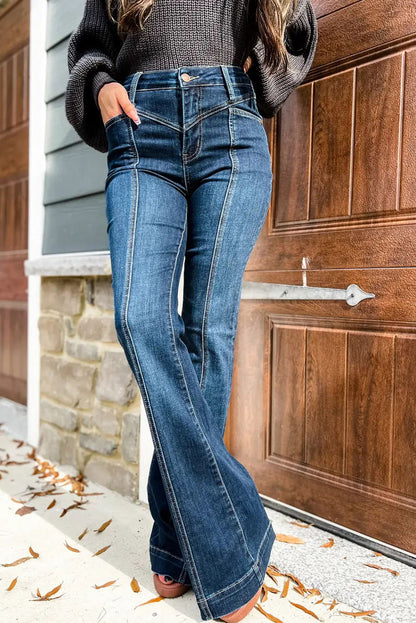 Jeans da donna con fondo a campana a vita alta lavaggio blu scuro