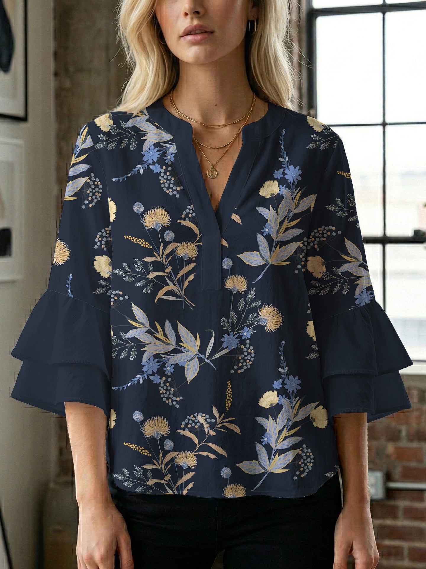 Women's Digital Print Puff Sleeve Top