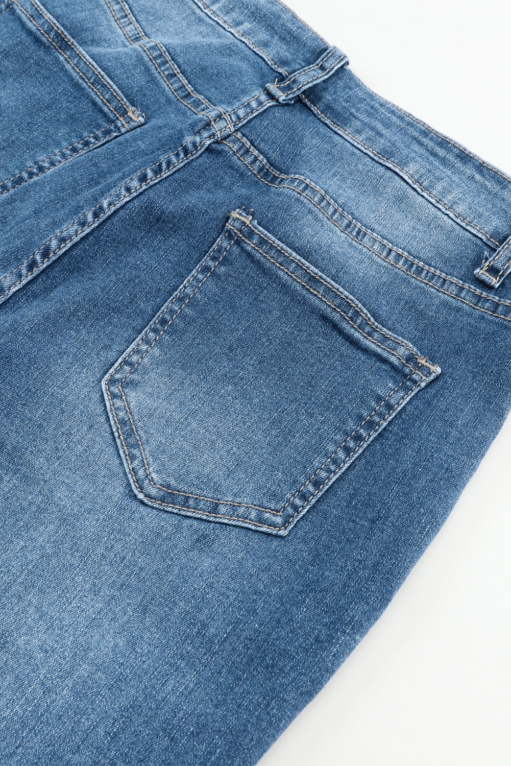 Jeans da donna con fondo a campana a vita alta lavaggio blu scuro